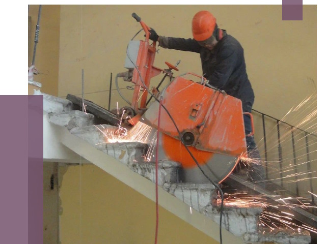 Демонтаж бетонных лестниц в Прохладном от 4875 руб. за м2 | ПРОЛЁТ-Прх