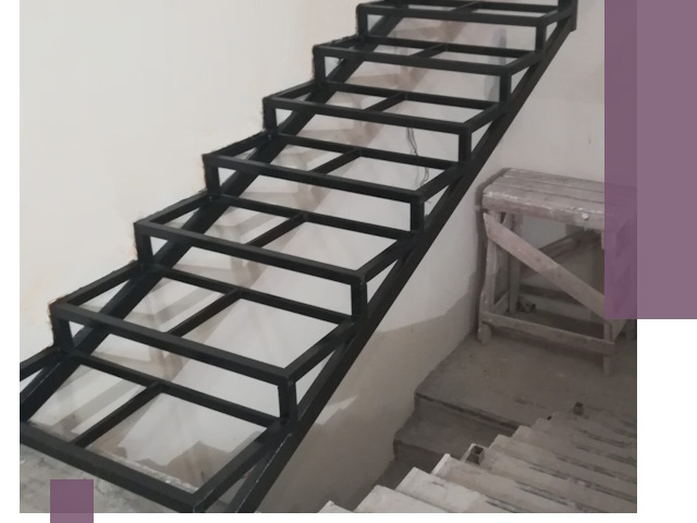 Демонтаж лестниц на металлокаркасе в Прохладном: быстрый вывоз и разбор