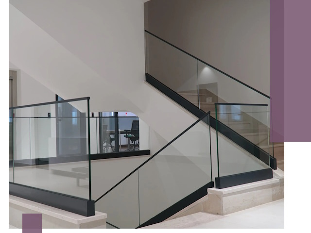 Стеклянные перила премиум-класса с установкой в Прохладном