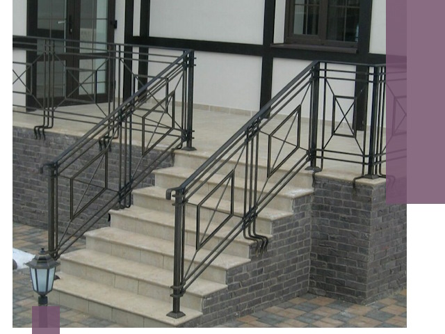 Перила для крыльца в Прохладном — монтаж, изготовление и установка