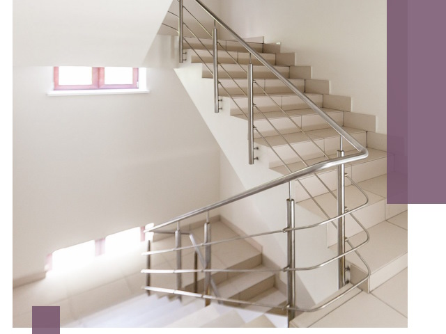 Установка и замена перил в подъезде в Прохладном