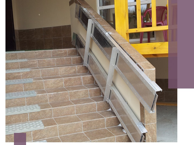 Откидные пандусы под ключ в Прохладном — монтаж и демонтаж