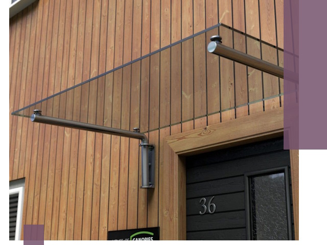 Стеклянные козырьки на входы и фасады в Прохладном