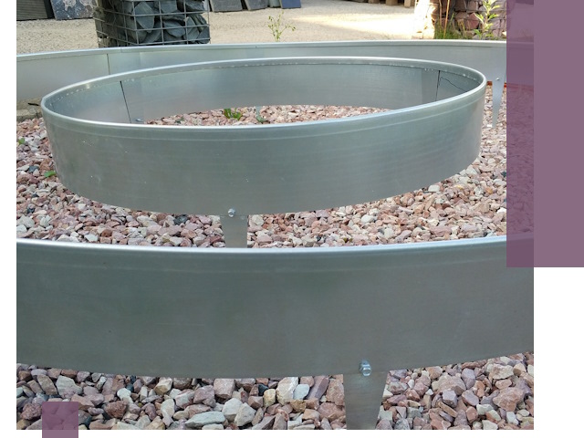 Нержавеющие бордюры под ключ в Прохладном — изготовление и монтаж